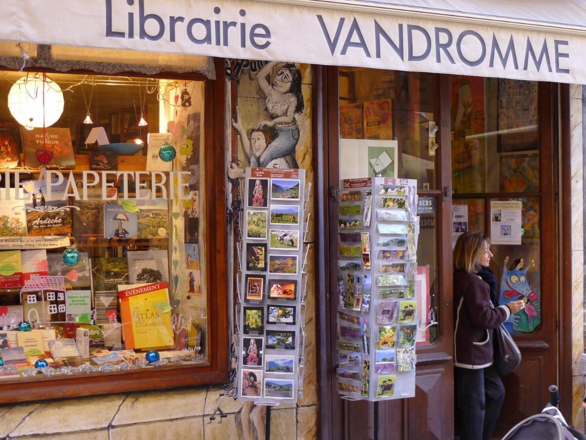 Le Petit Domaine 07 Apartman Les Vans Kültér fotó